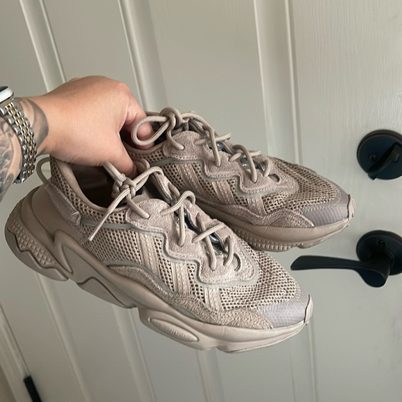 Adidas - Picture 1 of 3